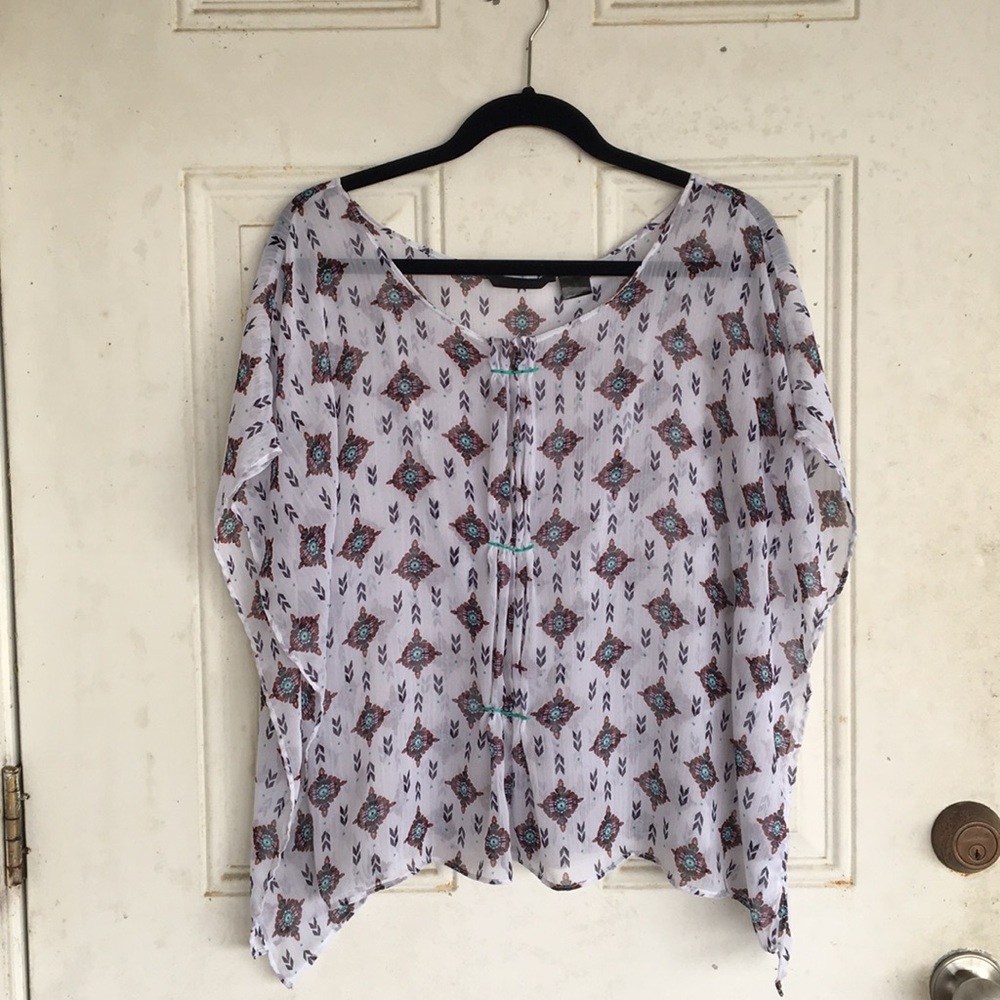 White flowy blouse